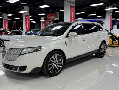 Lincoln MKT 2012