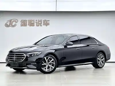 Mercedes-Benz E-Class 2024