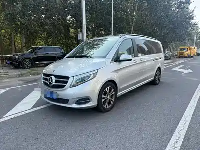 Mercedes-Benz V-Class 2016