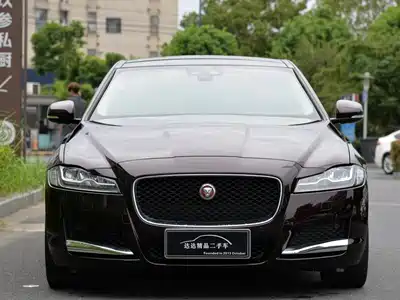 Jaguar XFL 2018