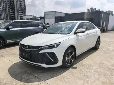 Geely Emgrand L 2022