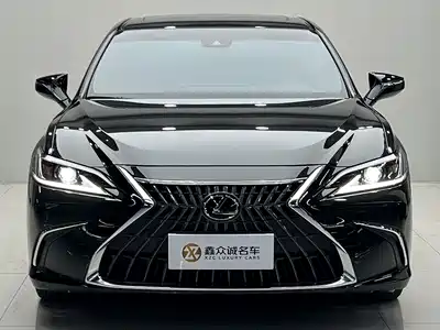 Lexus ES 2024