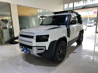Land Rover Defender 2023