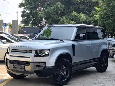 Land Rover Defender 2022