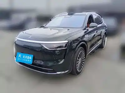 AITO Wenjie M8 2025