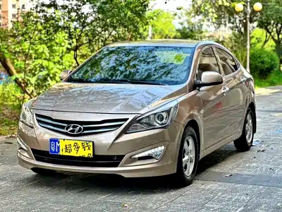 Hyundai Verna 2015