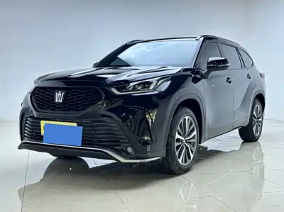 Toyota Crown Kluger 2024