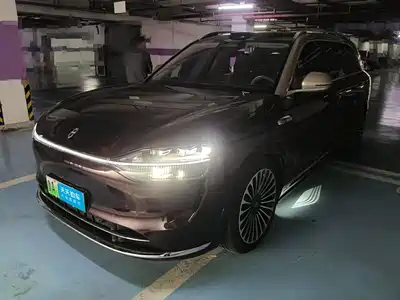 AITO Wenjie M9 2025