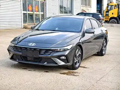 Hyundai Elantra 2023