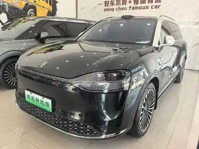 AITO Wenjie M9 2025