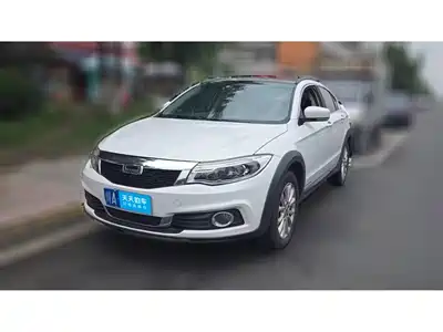 Qoros 3 2015