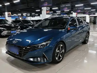 Hyundai Elantra 2022