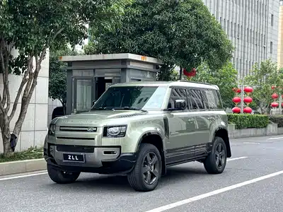 Land Rover Defender 2022