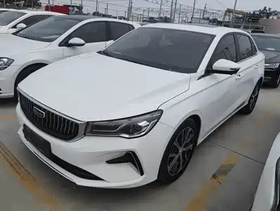 Geely Emgrand 2023