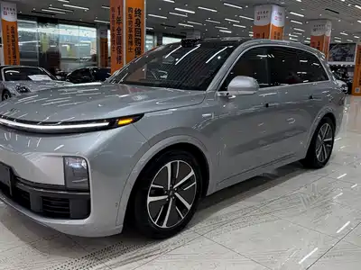 Li Auto L8 2024