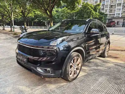 Lynk & Co 01 2018