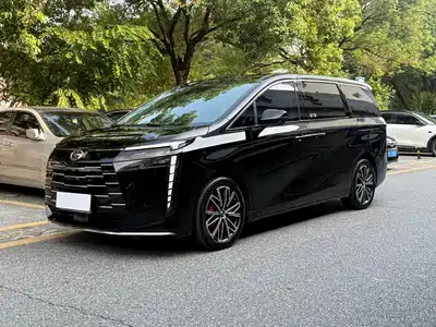 GAC Trumpchi E8 2025