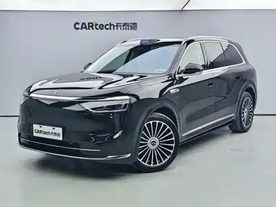 AITO Wenjie M8 2025