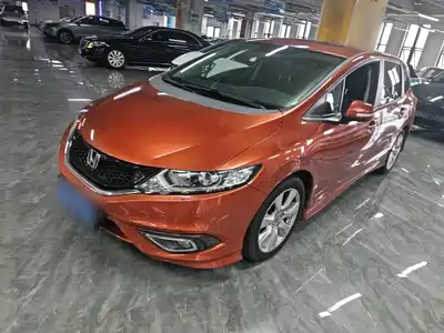 Honda Jade 2016