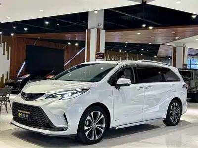 Toyota Granvia 2024