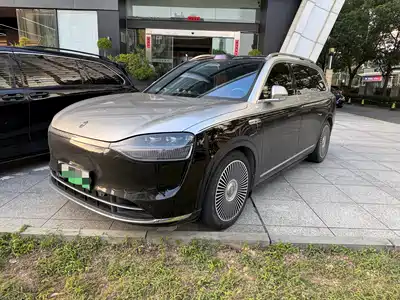 AITO Wenjie M9 2025