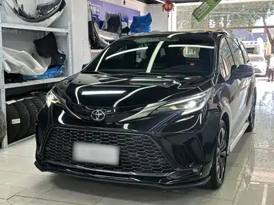 Toyota Granvia 2024