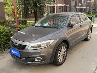 Qoros 3 2017