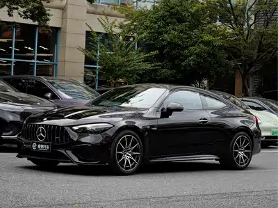 Mercedes-Benz Mercedes-AMG CLE 2025
