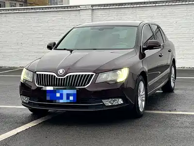 Škoda Superb 2015