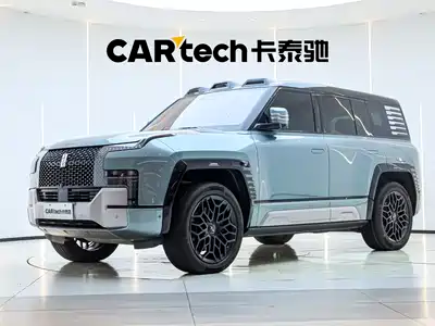 Yangwang U8 2024