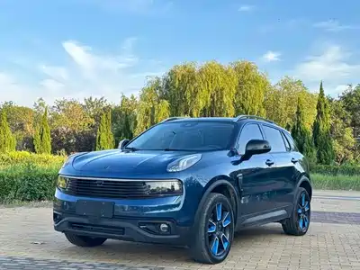 Lynk & Co 01 2019