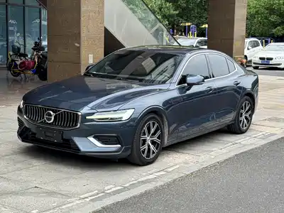 Volvo S60 2024