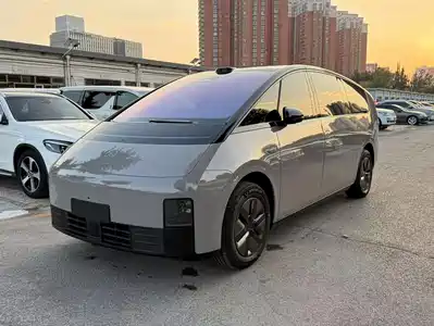 Li Auto MEGA 2025