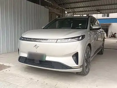 Dongfeng Yipai eπ008 2024