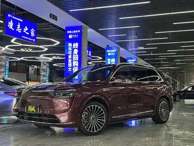 AITO Wenjie M8 2025