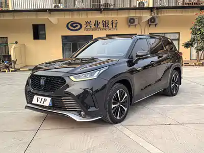 Toyota Crown Kluger 2022
