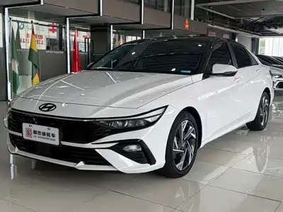 Hyundai Elantra 2023