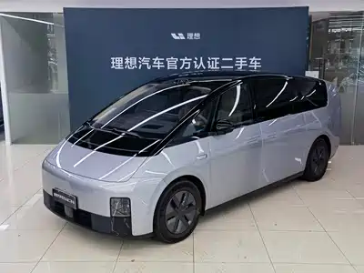 Li Auto MEGA 2025