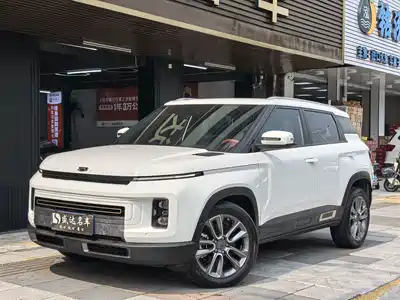 Geely ICON 2022