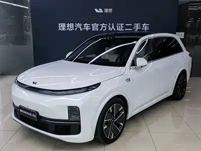 Li Auto L8 2025