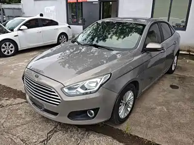 Ford Escort 2015