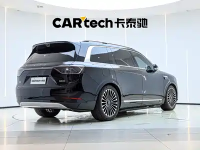 AITO Wenjie M9 2025