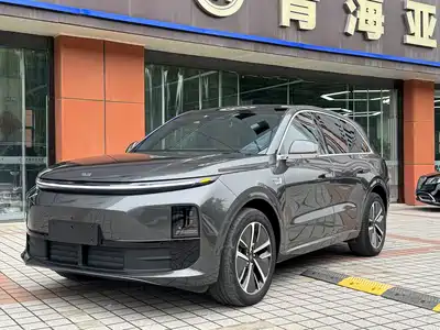Li Auto L6 2025