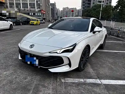 MG MG7 2025