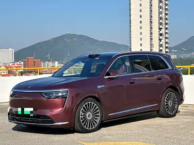 AITO Wenjie M8 2025