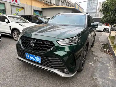 Toyota Crown Kluger 2024