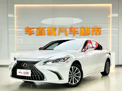 Lexus ES 2023