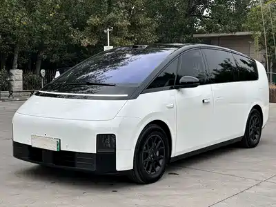 Li Auto MEGA 2025