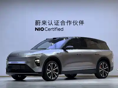 NIO ES8 2025