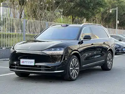 AITO Wenjie M9 2024
